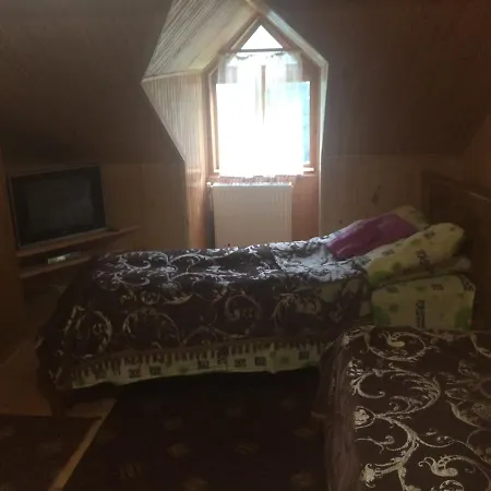 Krasa Karpat Konukevi