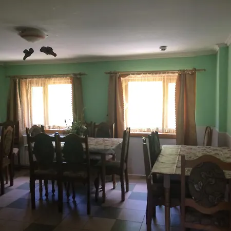 Krasa Karpat Konukevi
